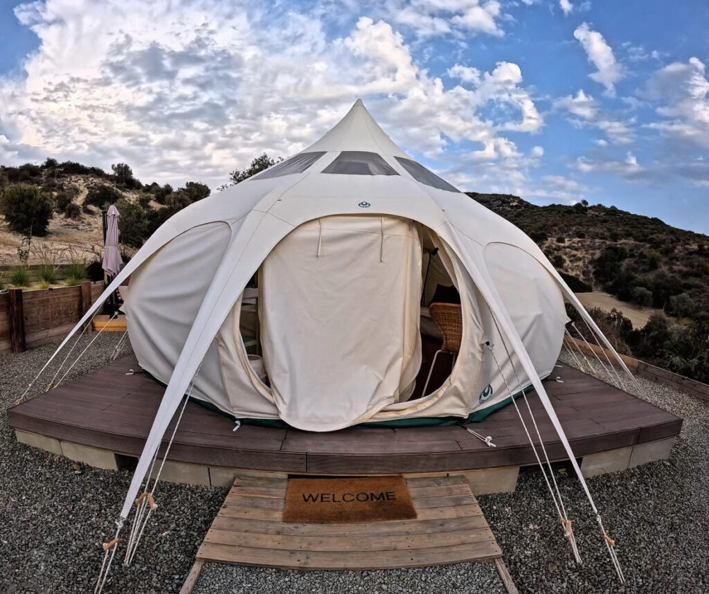 Glamping στην Κύπρο: Μοναδική διαμονή στον Άγιο Θεόδωρο Λάρνακας