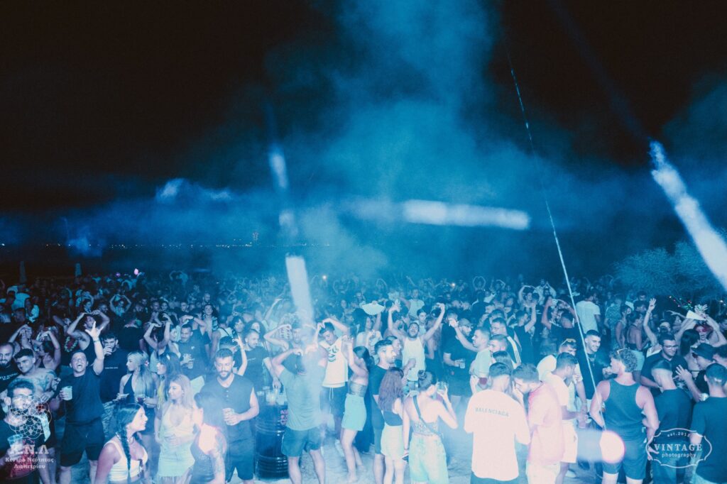 Μάθε το και εσύ: Το «Valοu Beach Party» στο Λιοπέτρι έρχεται ξανά… για καλό σκοπό
