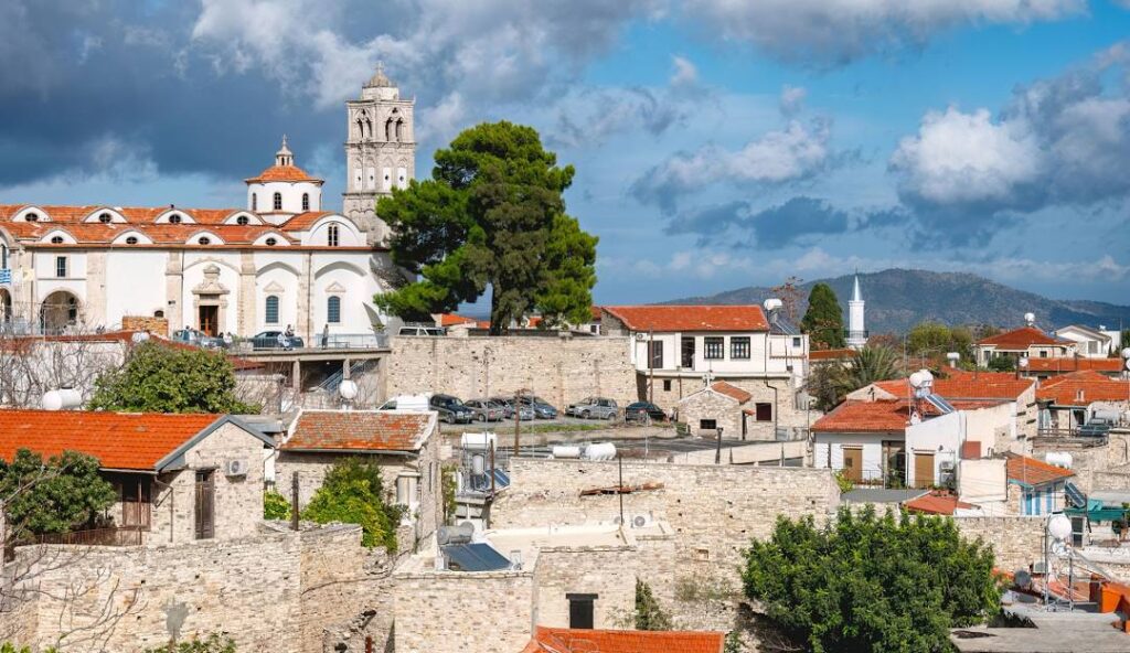 Ο Αντιδήμαρχος Λευκάρων μάς ταξιδεύει: Ιστορία, πολιτισμός και το όραμα ενός χωριού όπου η παράδοση συναντά το σήμερα