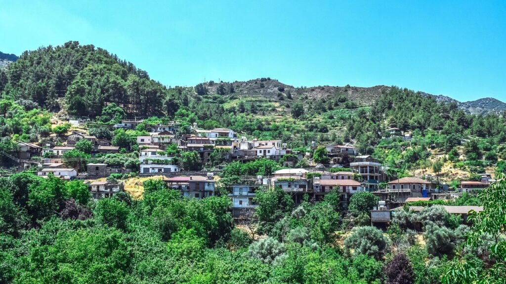 Τρεις εκδοχές του ονόματος, ένας τόπος: Η ιστορία της ωραίας Πλατανιστάσας