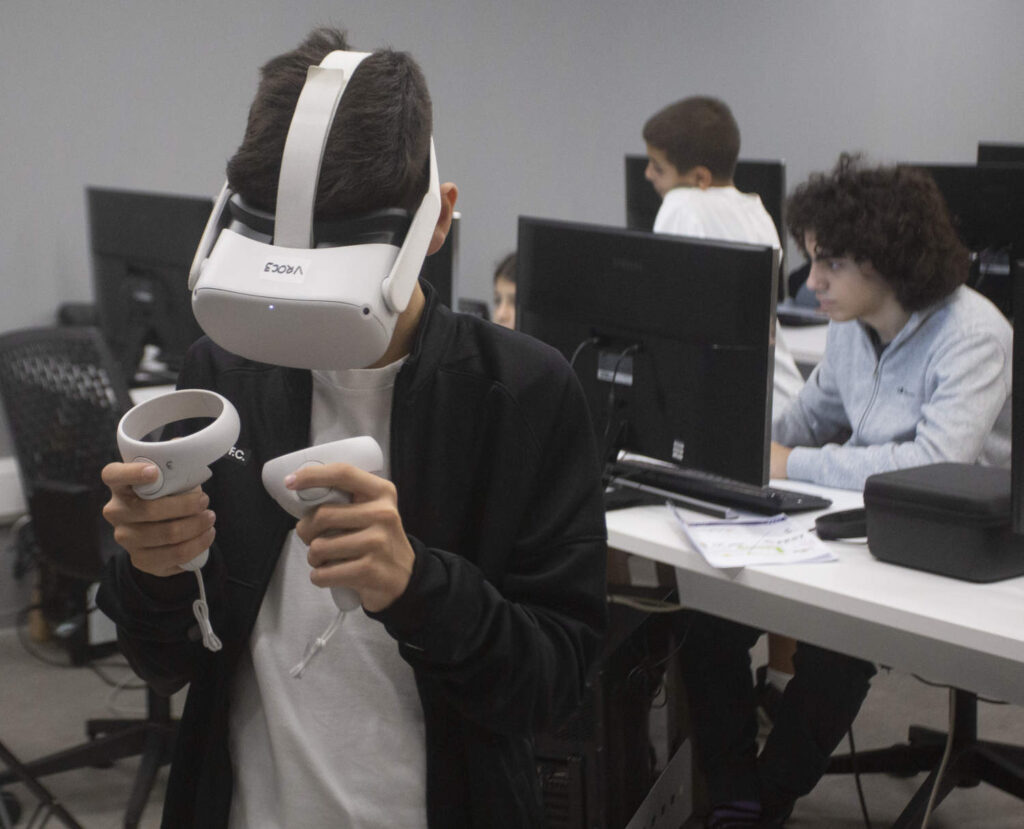 Youth Tech Fest Cyprus 2026: &Epsilon;&kappa;&pi;&alpha;ί&delta;&epsilon;&upsilon;&sigma;&eta;, &Tau;&epsilon;&chi;&nu;&omicron;&lambda;&omicron;&gamma;ί&alpha; &kappa;&alpha;&iota; &Delta;&eta;&mu;&iota;&omicron;&upsilon;&rho;&gamma;&iota;&kappa;ό&tau;&eta;&tau;&alpha; &gamma;&iota;&alpha; &tau;&eta; &Nu;έ&alpha; &Gamma;&epsilon;&nu;&iota;ά