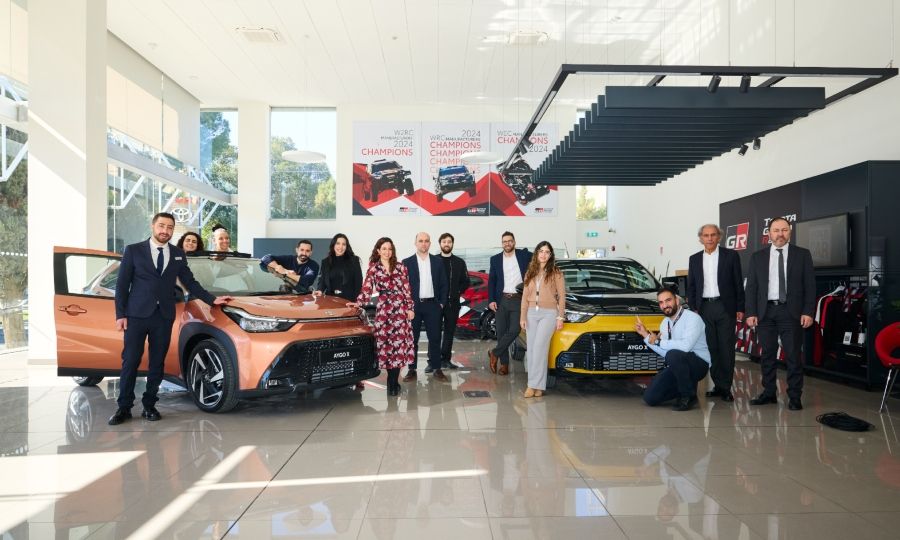 Fun to meet: &Eta; Toyota &Kappa;ύ&pi;&rho;&omicron;&upsilon; &pi;&alpha;&rho;&omicron;&upsilon;&sigma;ί&alpha;&sigma;&epsilon; &tau;&omicron; &nu;έ&omicron; Aygo X Hybrid &mdash; &tau;&omicron; &pi;&rho;ώ&tau;&omicron; &pi;&lambda;ή&rho;&omega;&sigmaf; &upsilon;&beta;&rho;&iota;&delta;&iota;&kappa;ό &sigma;&tau;&eta;&nu; &kappa;&alpha;&tau;&eta;&gamma;&omicron;&rho;ί&alpha; A