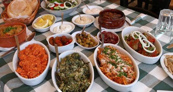 &Kappa;&upsilon;&pi;&rho;&iota;&alpha;&kappa;ή &pi;&alpha;&rho;&alpha;&delta;&omicron;&sigma;&iota;&alpha;&kappa;ή &kappa;&omicron;&upsilon;&zeta;ί&nu;&alpha;: &Tau;&iota; &nu;&alpha; &delta;&omicron;&kappa;&iota;&mu;ά&sigma;&epsilon;&iota;&sigmaf; &omicron;&pi;&omega;&sigma;&delta;ή&pi;&omicron;&tau;&epsilon; &sigma;&tau;&omicron; &nu;&eta;&sigma;ί