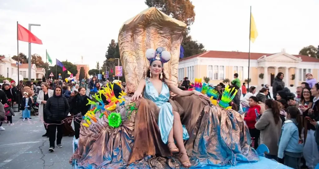 &Eta; &Pi;ά&phi;&omicron;&sigmaf; &epsilon;&tau;&omicron;&iota;&mu;ά&zeta;&epsilon;&tau;&alpha;&iota; &gamma;&iota;&alpha; &Tau;&sigma;&iota;&kappa;&nu;&omicron;&pi;έ&pi;&mu;&tau;&eta; &kappa;&alpha;&iota; &Kappa;&alpha;&rho;&nu;&alpha;&beta;ά&lambda;&iota;