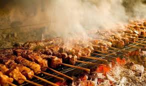 &Tau;&sigma;&iota;&kappa;&nu;&omicron;&pi;έ&mu;&pi;&tau;&eta; &sigma;&tau;&eta;&nu; &Kappa;ύ&pi;&rho;&omicron;: &Eta; &mu;έ&rho;&alpha; &pi;&omicron;&upsilon; &alpha;&nu;ά&beta;&omicron;&upsilon;&nu; &omicron;&iota; &sigma;&chi;ά&rho;&epsilon;&sigmaf; &kappa;&alpha;&iota; &mu;&alpha;&zeta;&epsilon;ύ&omicron;&nu;&tau;&alpha;&iota; &omicron;&iota; &pi;&alpha;&rho;έ&epsilon;&sigmaf;