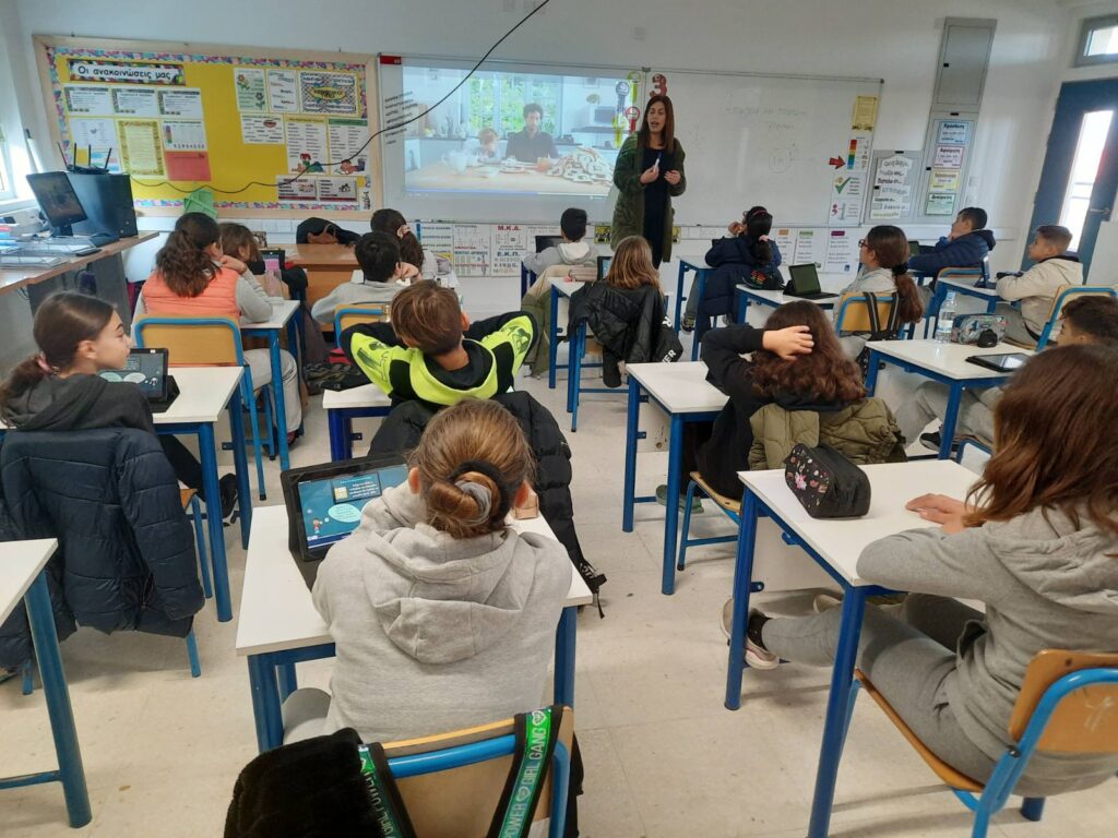 &Eta; &Sigma;&pi;&alpha;&tau;ά&lambda;&eta; &Tau;&rho;&omicron;&phi;ί&mu;&omega;&nu;: &Alpha;&pi;ό &tau;&eta;&nu; &Epsilon;&upsilon;&rho;&omega;&pi;&alpha;ϊ&kappa;ή &Delta;έ&sigma;&mu;&epsilon;&upsilon;&sigma;&eta; &sigma;&tau;&eta; &Sigma;&chi;&omicron;&lambda;&iota;&kappa;ή &Pi;&rho;ά&xi;&eta; &sigma;&tau;&eta;&nu; &Kappa;ύ&pi;&rho;&omicron;