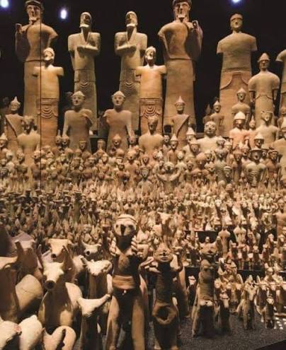 &Eta; &Tau;&epsilon;&rho;&alpha;&kappa;ό&tau;&alpha; &Sigma;&tau;&rho;&alpha;&tau;&iota;ά &tau;&eta;&sigmaf; &Alpha;&gamma;ί&alpha;&sigmaf; &Epsilon;&iota;&rho;ή&nu;&eta;&sigmaf;: Έ&nu;&alpha;&sigmaf; &kappa;&rho;&upsilon;&mu;&mu;έ&nu;&omicron;&sigmaf; &alpha;&rho;&chi;&alpha;&iota;&omicron;&lambda;&omicron;&gamma;&iota;&kappa;ό&sigmaf; &theta;&eta;&sigma;&alpha;&upsilon;&rho;ό&sigmaf; &tau;&eta;&sigmaf; &Kappa;ύ&pi;&rho;&omicron;&upsilon;