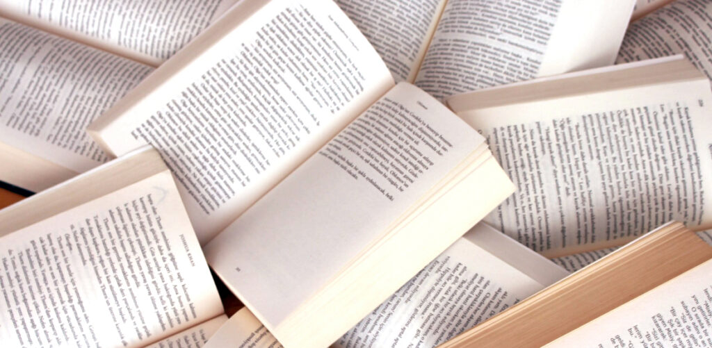 &Alpha;&nu;&alpha;&kappa;ά&lambda;&upsilon;&psi;&epsilon; &tau;&eta; &gamma;&lambda;ώ&sigma;&sigma;&alpha; &alpha;&pi;ό &tau;&eta;&nu; &alpha;&rho;&chi;ή: &Tau;&omicron; &laquo;(un)spelling&raquo; έ&rho;&chi;&epsilon;&tau;&alpha;&iota; &sigma;&tau;&omicron; &Xi;&upsilon;&delta;ά&delta;&iota;&kappa;&omicron;