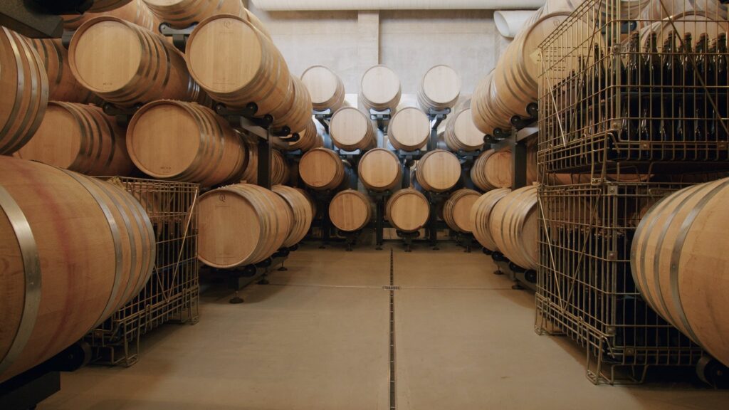 &Alpha;&pi;ό &tau;&omicron; &beta;&alpha;&rho;έ&lambda;&iota; &sigma;&tau;&omicron; &pi;&omicron;&tau;ή&rho;&iota;: &Eta; &delta;&iota;&alpha;&delta;&iota;&kappa;&alpha;&sigma;ί&alpha; &omega;&rho;ί&mu;&alpha;&nu;&sigma;&eta;&sigmaf; &tau;&omicron;&upsilon; &kappa;&rho;&alpha;&sigma;&iota;&omicron;ύ &mu;&epsilon;&tau;ά &tau;&omicron;&nu; &tau;&rho;ύ&gamma;&omicron;