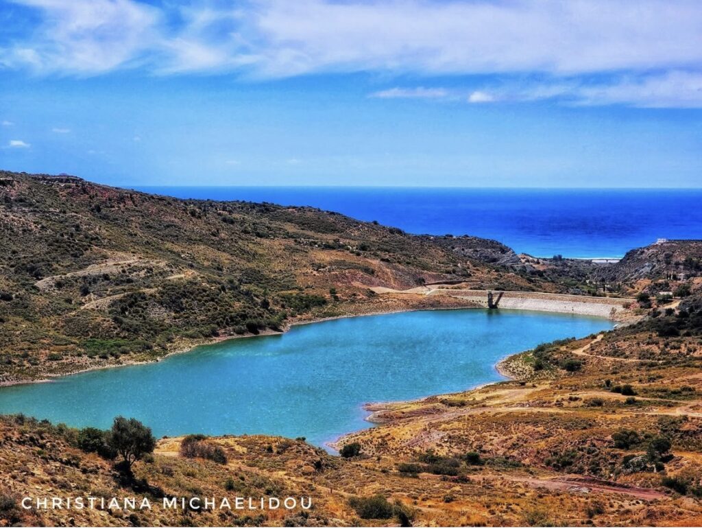 &Kappa;&upsilon;&pi;&rho;&iota;&alpha;&kappa;ό&sigmaf; &Omicron;&rho;ί&zeta;&omicron;&nu;&tau;&alpha;&sigmaf; &alpha;&pi;ό &tau;&omicron; &Phi;&rho;ά&gamma;&mu;&alpha; &tau;&omicron;&upsilon; &Mu;&alpha;&upsilon;&rho;&omicron;&kappa;ό&lambda;&upsilon;&mu;&pi;&omicron;&upsilon;