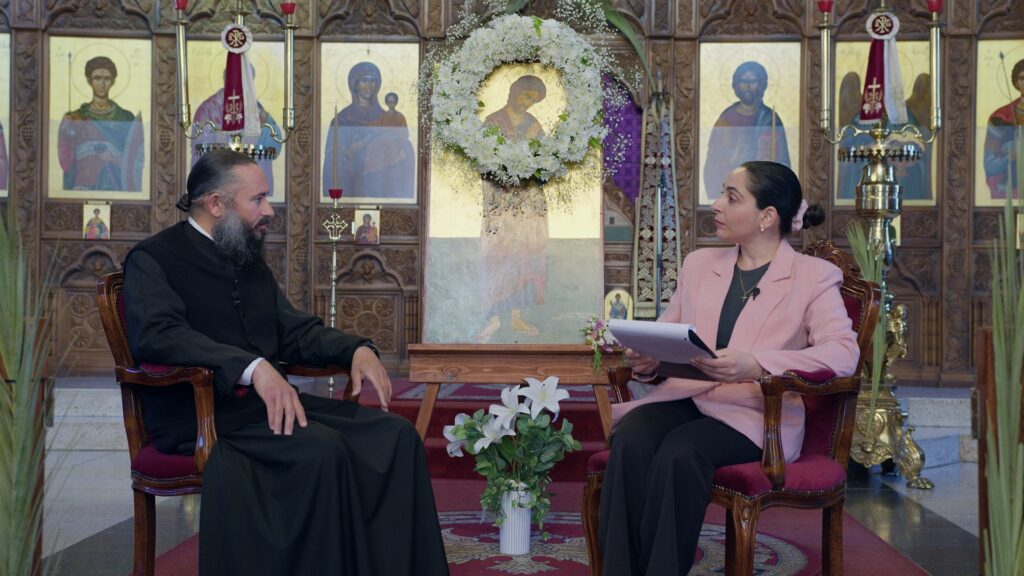 &Chi;&Rho;&Omega;&Mu;&Alpha;&Tau;&Alpha; &Zeta;&Omega;&Eta;&Sigma; | &Lambda;&alpha;&mu;&pi;&rho;&alpha;&tau;&zeta;&iota;ά &sigma;&tau;&eta;&nu; &Kappa;ύ&pi;&rho;&omicron;: &Sigma;&tau;&eta;&nu; &kappa;&alpha;&rho;&delta;&iota;ά &tau;&eta;&sigmaf; &epsilon;&omicron;&rho;&tau;ή&sigmaf; &tau;&omicron;&upsilon; &Pi;ά&sigma;&chi;&alpha; &kappa;&alpha;&iota; &tau;&eta;&sigmaf; &zeta;&omega;&nu;&tau;&alpha;&nu;ή&sigmaf; &pi;&alpha;&rho;ά&delta;&omicron;&sigma;&eta;&sigmaf;