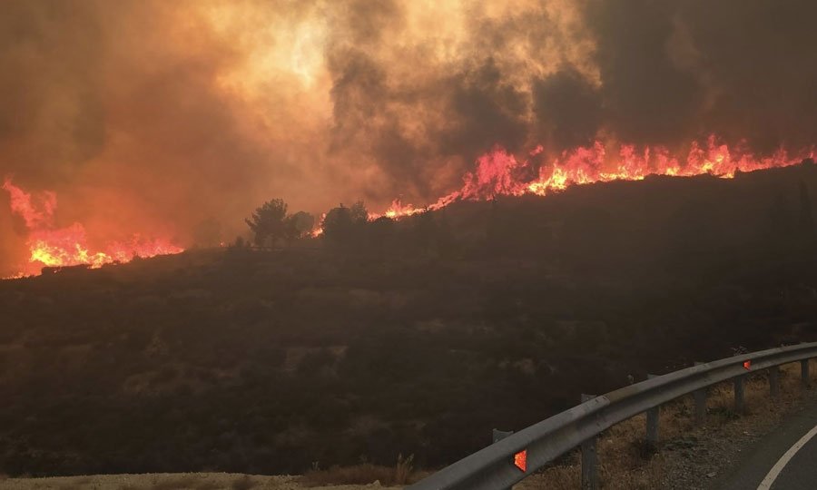 SOS για τις πυρκαγιές: Καθαρίστε τώρα χωράφια και κοινότητες