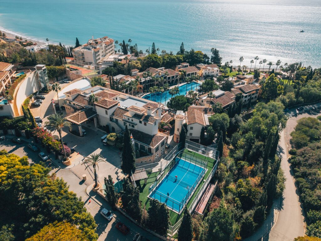 &Tau;&omicron; Columbia Beach Resort &pi;&rho;&omicron;&tau;&epsilon;ί&nu;&epsilon;&iota; &tau;&iota;&sigmaf; &pi;&iota;&omicron; &kappa;&alpha;&lambda;&omicron;&sigma;&chi;&epsilon;&delta;&iota;&alpha;&sigma;&mu;έ&nu;&epsilon;&sigmaf; &alpha;&pi;&omicron;&delta;&rho;ά&sigma;&epsilon;&iota;&sigmaf; &tau;&omicron;&upsilon; &Kappa;&alpha;&tau;&alpha;&kappa;&lambda;&upsilon;&sigma;&mu;&omicron;ύ