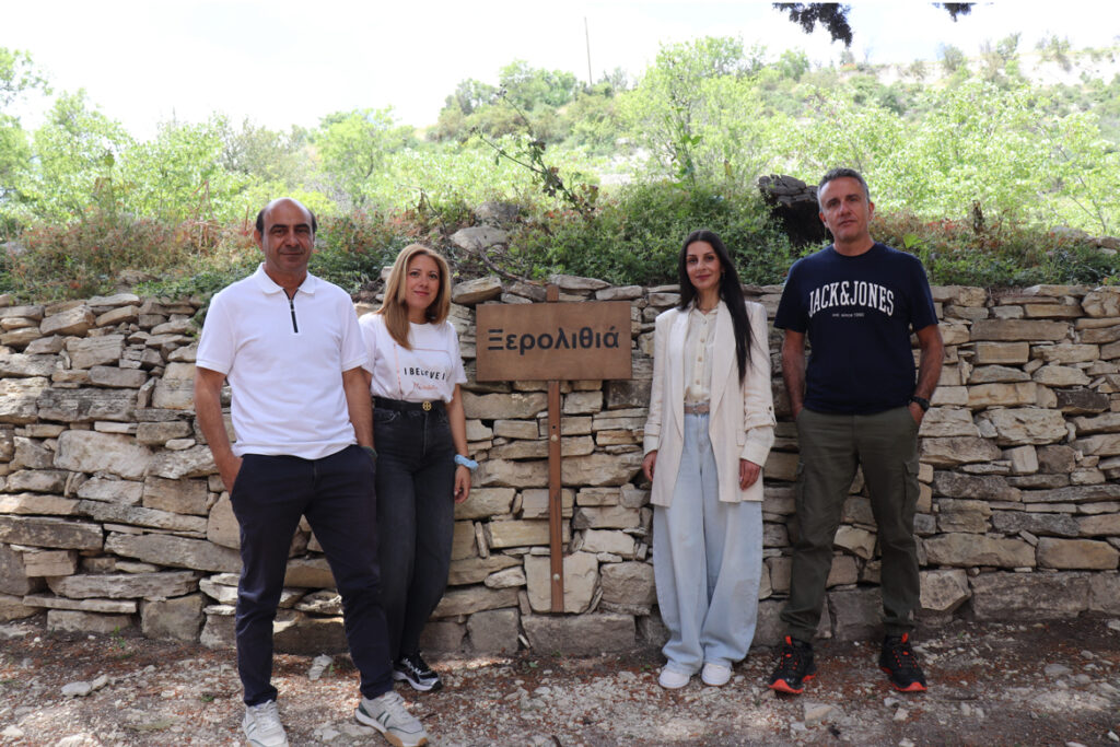&laquo;&Phi;&lambda;&epsilon;&gamma;ό&mu;&epsilon;&nu;&eta; &Gamma;&eta;: &Chi;&tau;ί&zeta;&omicron;&nu;&tau;&alpha;&sigmaf; &pi;έ&tau;&rho;&alpha; &ndash; &pi;έ&tau;&rho;&alpha; &tau;&eta;&nu; &epsilon;&lambda;&pi;ί&delta;&alpha;&raquo; Ό&tau;&alpha;&nu; &omicron;&iota; &xi;&epsilon;&rho;&omicron;&lambda;&iota;&theta;&iota;έ&sigmaf; &mu;&epsilon;&tau;&alpha;&tau;&rho;έ&pi;&omicron;&nu;&tau;&alpha;&iota; &sigma;&epsilon; &mu;ά&theta;&eta;&mu;&alpha; &pi;&rho;&omicron;&sigma;&tau;&alpha;&sigma;ί&alpha;&sigmaf; &kappa;&alpha;&iota; &alpha;&pi;&omicron;&kappa;&alpha;&tau;ά&sigma;&tau;&alpha;&sigma;&eta;&sigmaf; &tau;&eta;&sigmaf; &phi;ύ&sigma;&eta;&sigmaf;