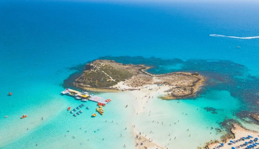 &Pi;ώ&sigmaf; &eta; &Kappa;ύ&pi;&rho;&omicron;&sigmaf; &mu;&pi;&omicron;&rho;&epsilon;ί &nu;&alpha; &delta;&eta;&mu;&iota;&omicron;&upsilon;&rho;&gamma;ή&sigma;&epsilon;&iota; &mu;&iota;&alpha; &pi;&iota;&omicron; &pi;&lambda;&omicron;ύ&sigma;&iota;&alpha; &kappa;&alpha;&theta;&eta;&mu;&epsilon;&rho;&iota;&nu;ή &zeta;&omega;ή
