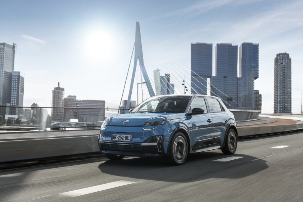 &Eta; &nu;έ&alpha; &gamma;&epsilon;&nu;&iota;ά &tau;&omicron;&upsilon; Nissan Micra &gamma;ί&nu;&epsilon;&tau;&alpha;&iota; &eta;&lambda;&epsilon;&kappa;&tau;&rho;&iota;&kappa;ή &kappa;&alpha;&iota; &pi;&iota;&omicron; ώ&rho;&iota;&mu;&eta; &alpha;&pi;ό &pi;&omicron;&tau;έ