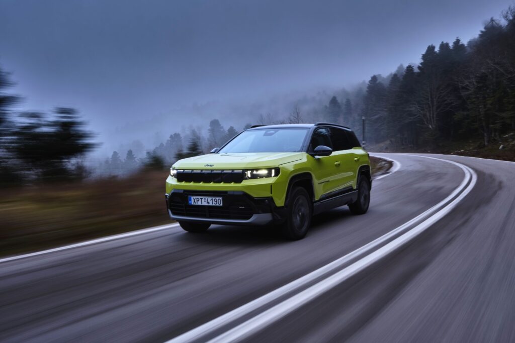 &Tau;&omicron; &nu;έ&omicron; Jeep Compass &sigma;&upsilon;&nu;&delta;&upsilon;ά&zeta;&epsilon;&iota; &omicron;&gamma;&delta;ό&nu;&tau;&alpha; &chi;&rho;ό&nu;&iota;&alpha; &iota;&sigma;&tau;&omicron;&rho;ί&alpha;&sigmaf; &mu;&epsilon; &tau;&eta; &sigma;ύ&gamma;&chi;&rho;&omicron;&nu;&eta; &tau;&epsilon;&chi;&nu;&omicron;&lambda;&omicron;&gamma;ί&alpha;