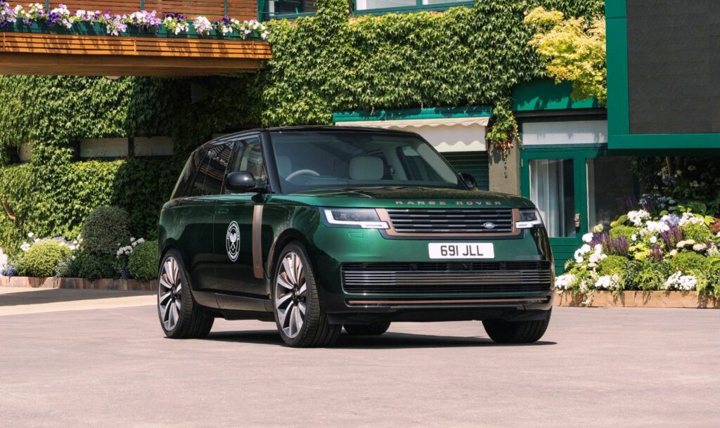&Tau;&omicron; &nu;έ&omicron; Range Rover Electric έ&kappa;&alpha;&nu;&epsilon; &tau;&eta;&nu; &pi;&rho;ώ&tau;&eta; &tau;&omicron;&upsilon; &epsilon;&mu;&phi;ά&nu;&iota;&sigma;&eta; &sigma;&tau;&omicron; Wimbledon