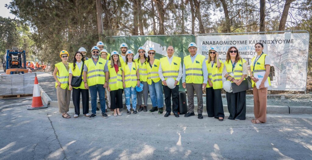 &Xi;&epsilon;&kappa;ί&nu;&eta;&sigma;&epsilon; &eta; &alpha;&nu;&tau;&iota;&kappa;&alpha;&tau;ά&sigma;&tau;&alpha;&sigma;&eta; 100 &chi;&iota;&lambda;&iota;&omicron;&mu;έ&tau;&rho;&omega;&nu; &delta;&iota;&kappa;&tau;ύ&omicron;&upsilon; ύ&delta;&rho;&epsilon;&upsilon;&sigma;&eta;&sigmaf; &sigma;&tau;&omicron; &kappa;έ&nu;&tau;&rho;&omicron; &tau;&eta;&sigmaf; &Lambda;&epsilon;&mu;&epsilon;&sigma;&omicron;ύ